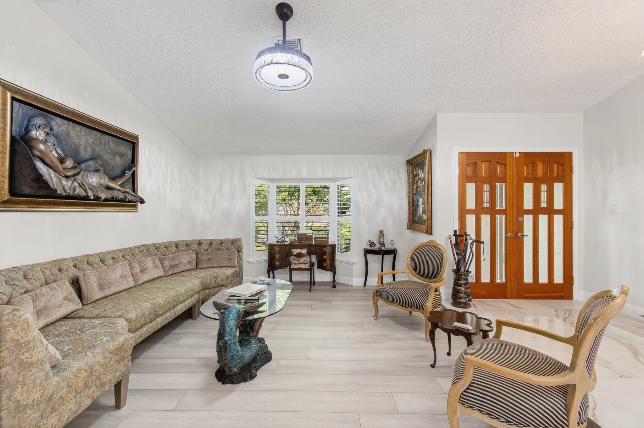 4256 Gleneagles Drive