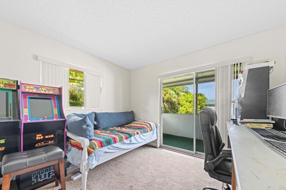 KINGS POINT BRITTANY COND - Residential Lease