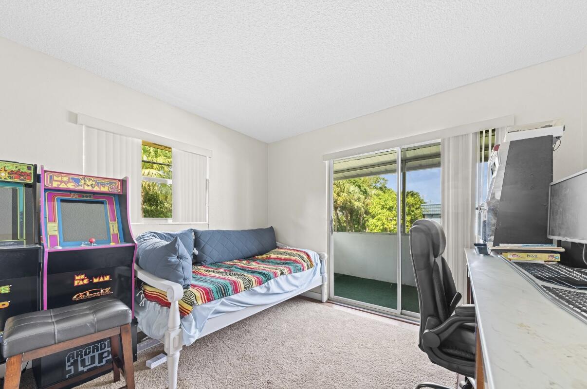 KINGS POINT BRITTANY COND - Residential Lease