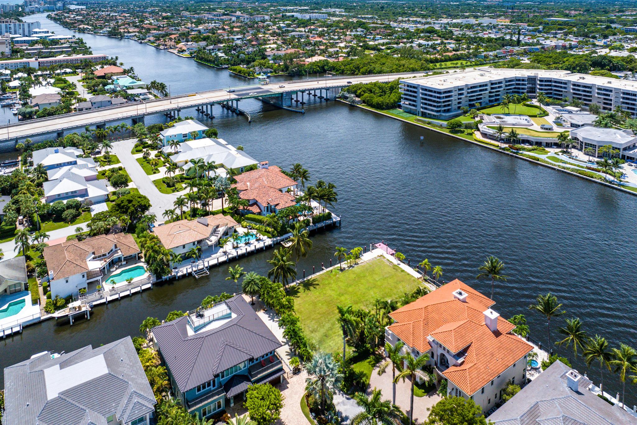 1004-1006 RHODES VILLA - Land