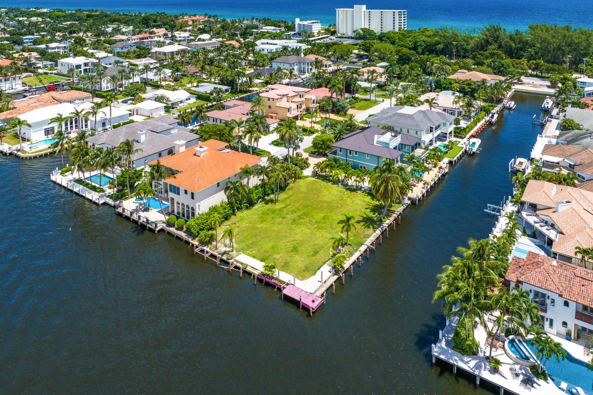 1004-1006 RHODES VILLA - Land