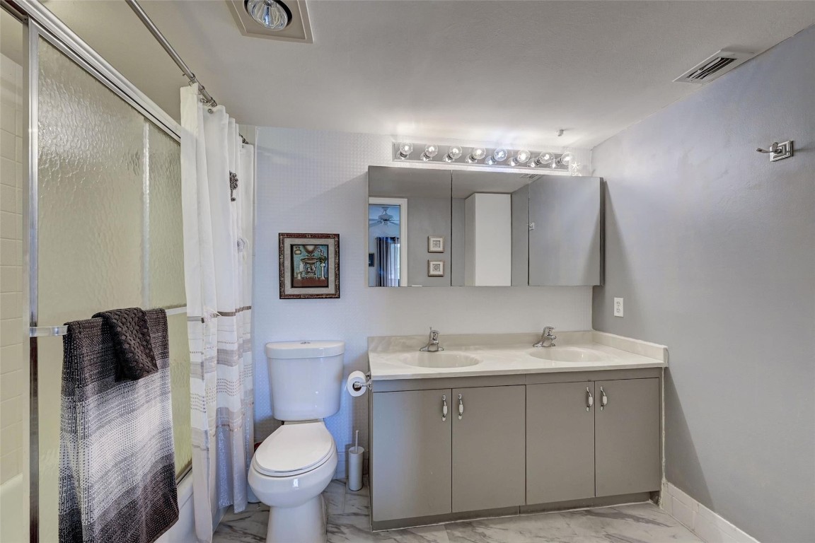 WYNMOOR VILLAGE - Residential