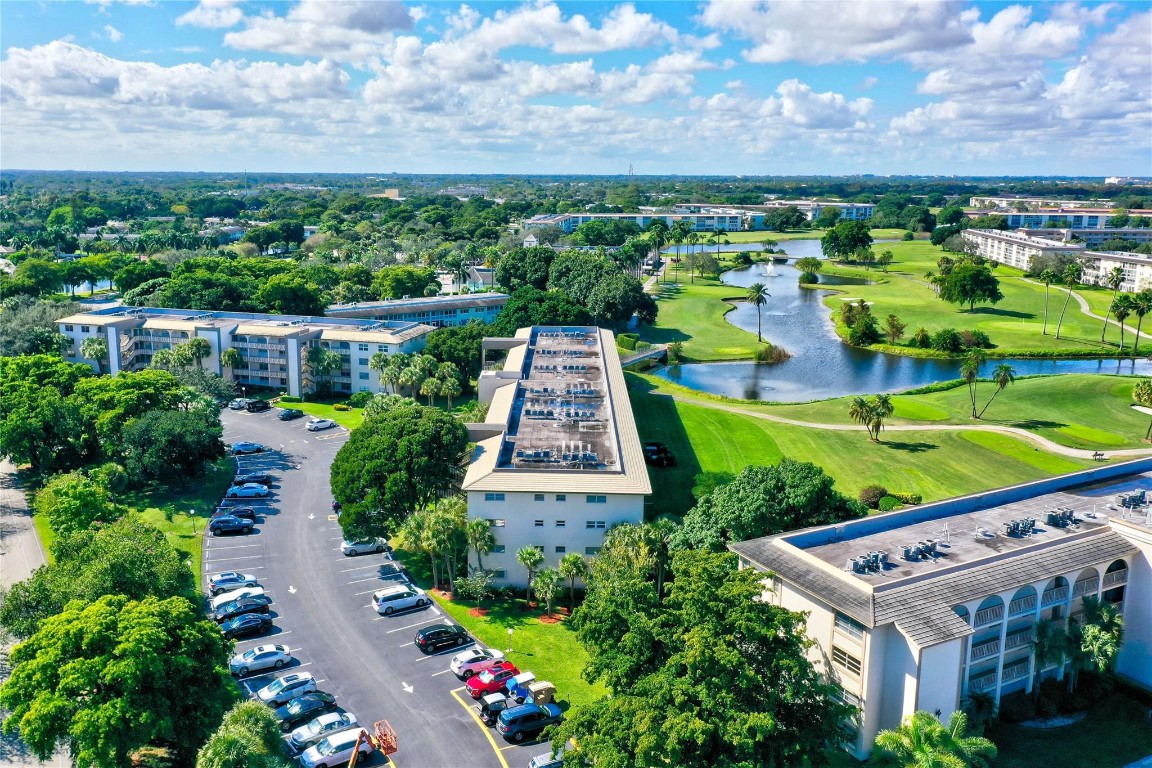 WYNMOOR VILLAGE - Residential