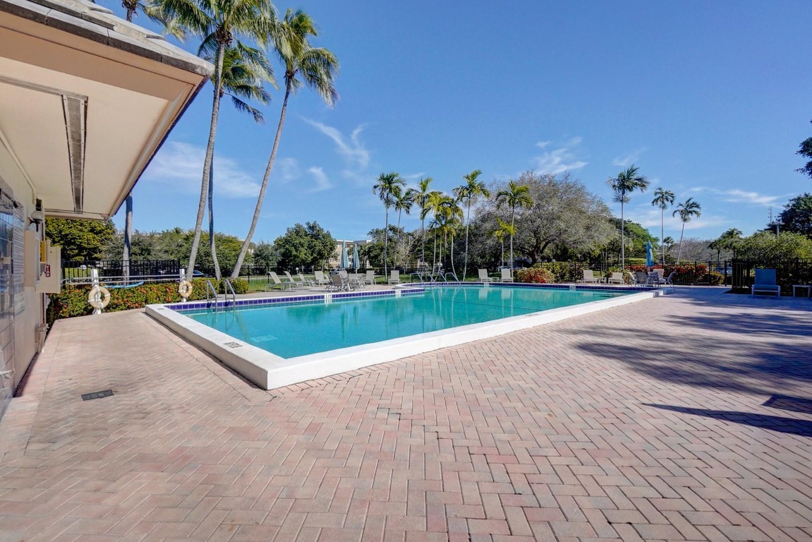 WYNMOOR VILLAGE - Residential