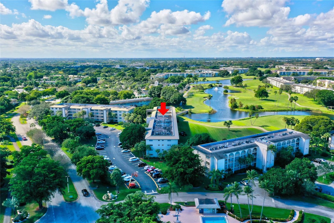 WYNMOOR VILLAGE - Residential