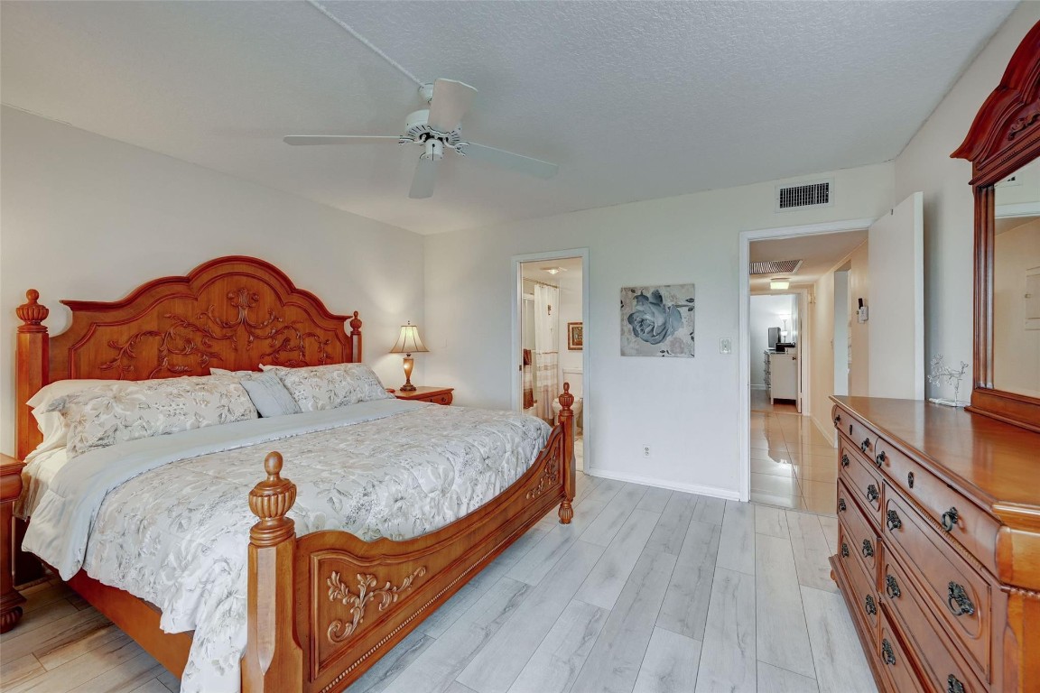 WYNMOOR VILLAGE - Residential