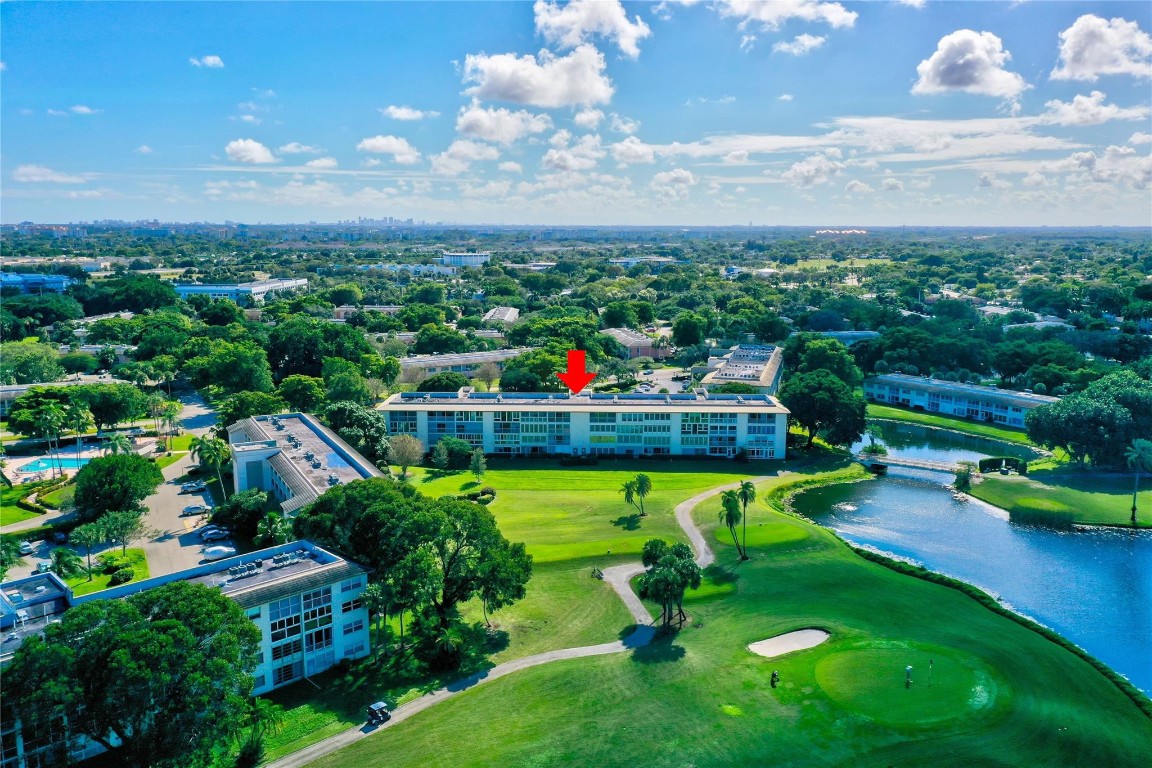 WYNMOOR VILLAGE - Residential