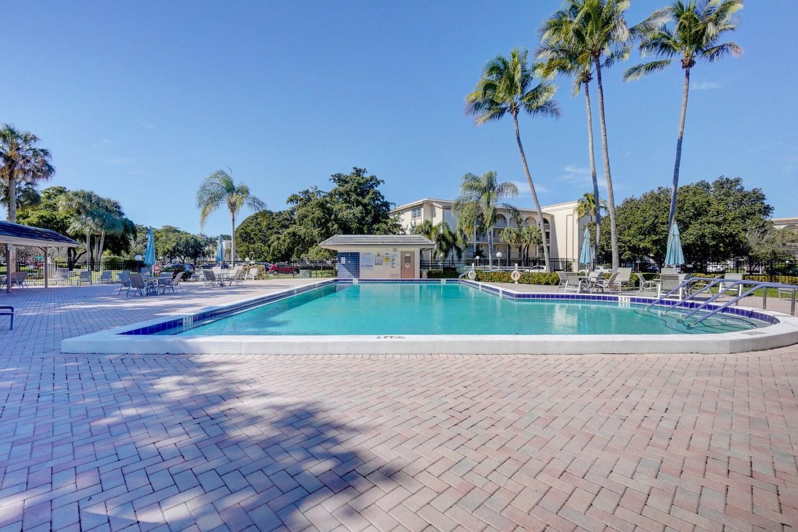 WYNMOOR VILLAGE - Residential