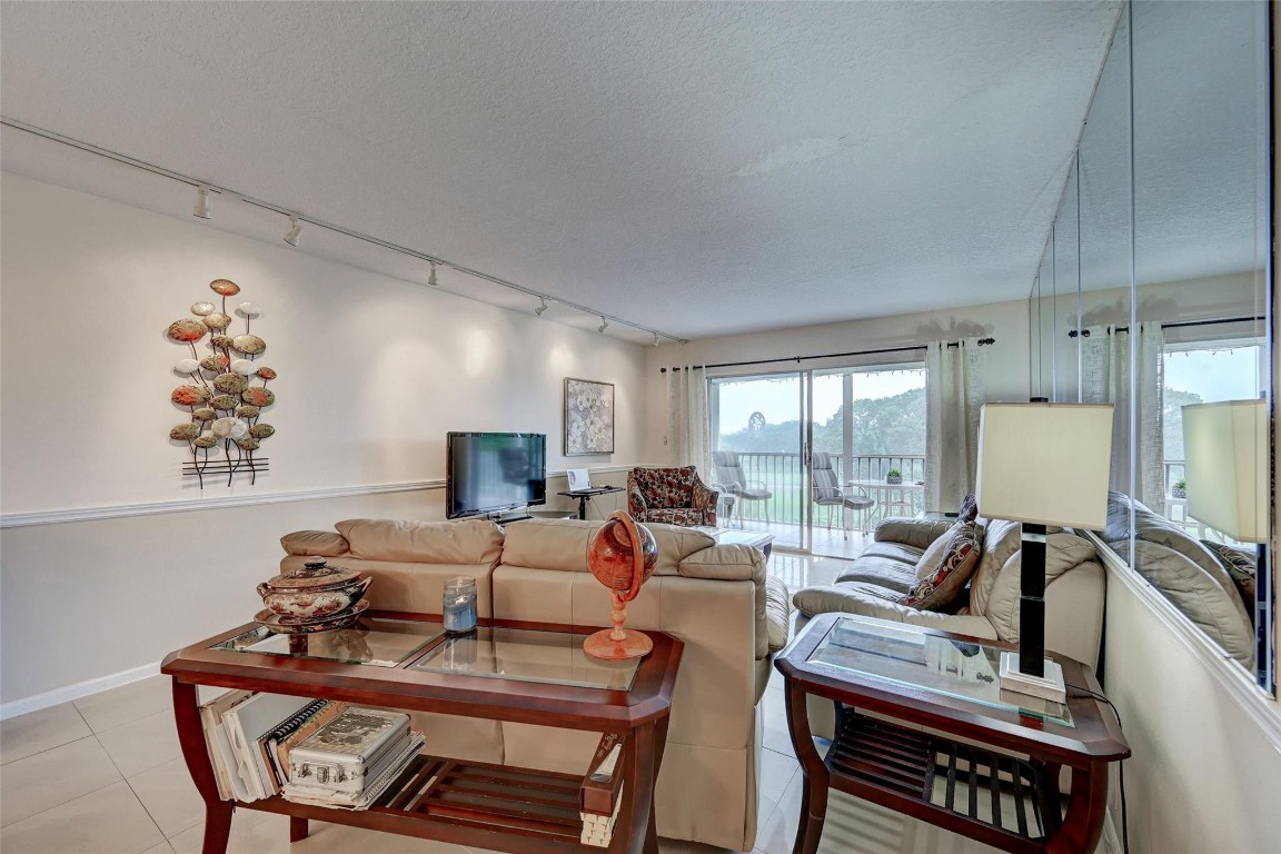 WYNMOOR VILLAGE - Residential