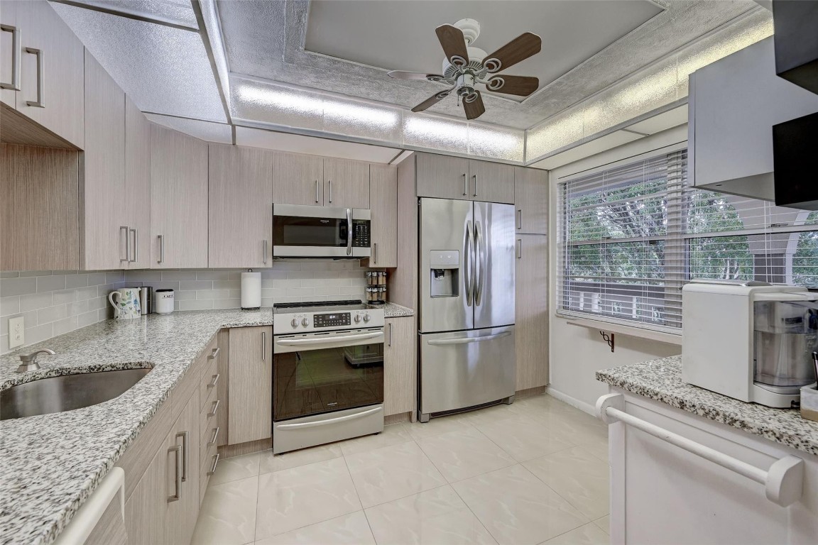 WYNMOOR VILLAGE - Residential