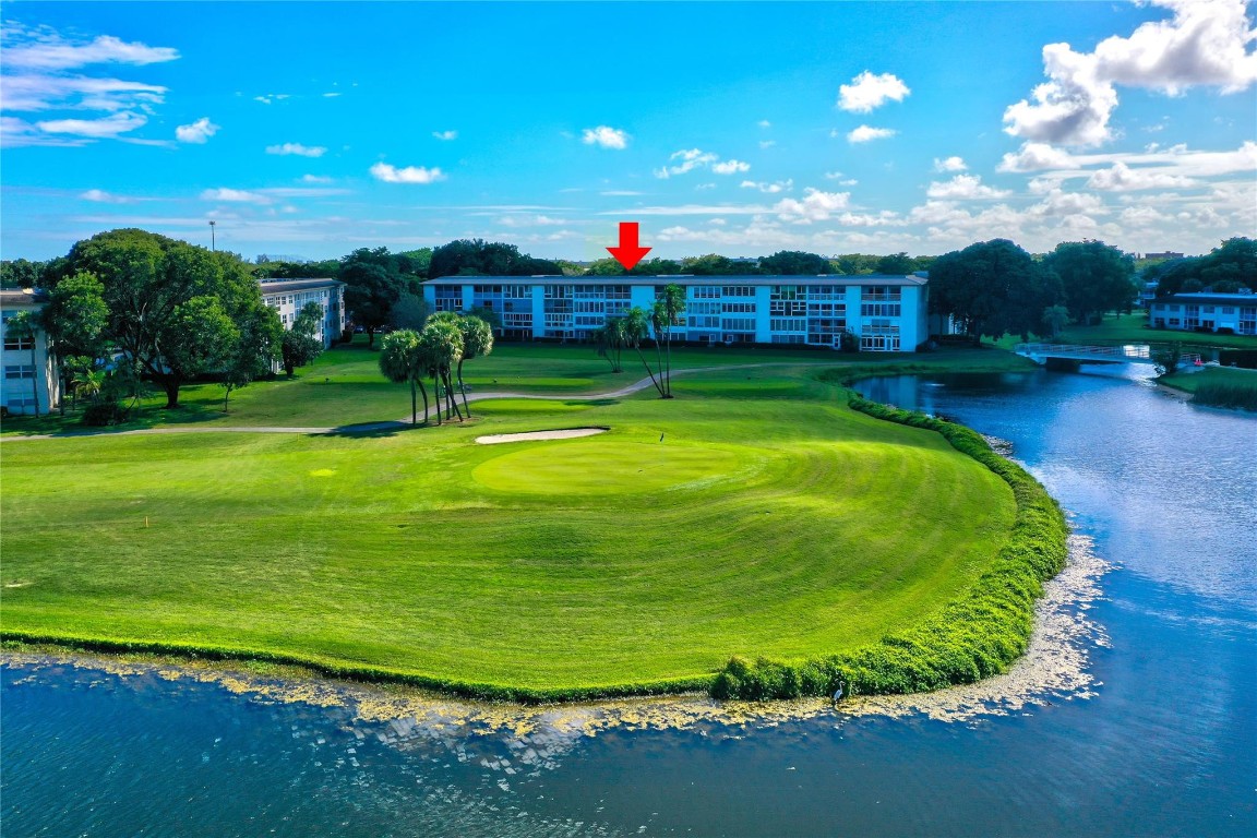 WYNMOOR VILLAGE - Residential