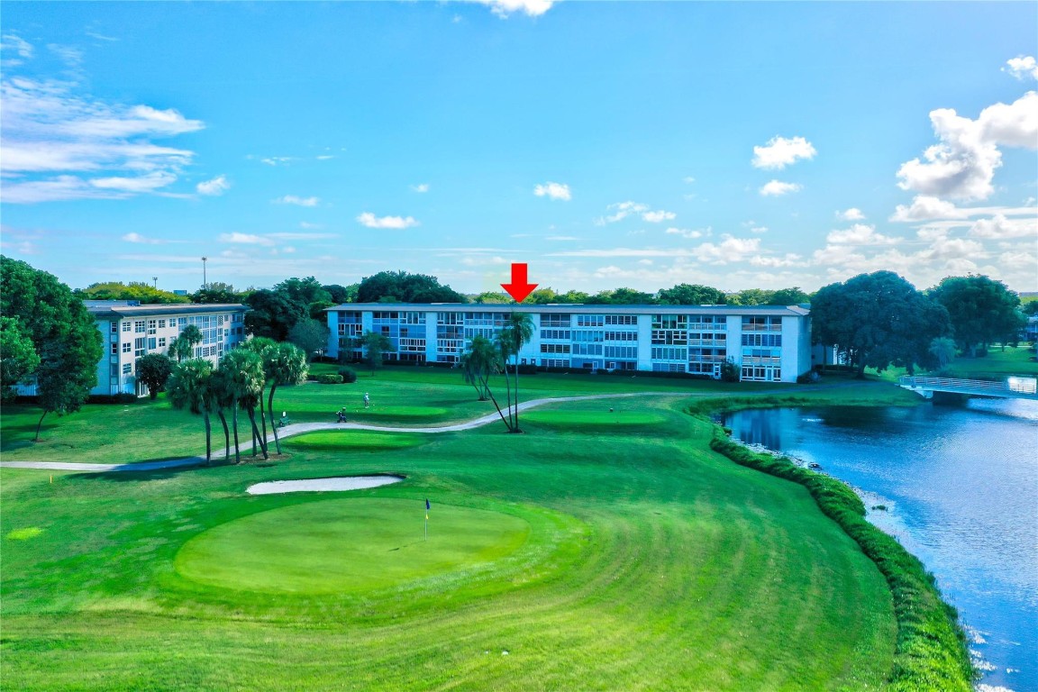 WYNMOOR VILLAGE - Residential