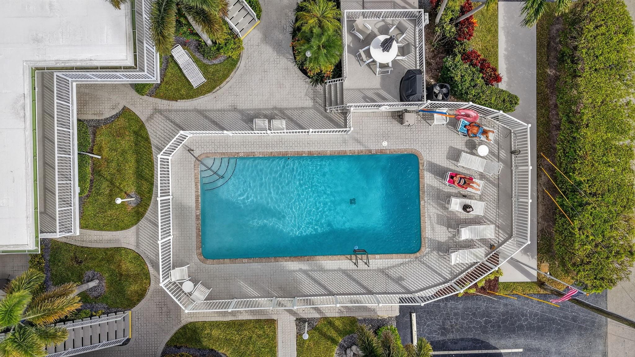 MORNINGSTAR CONDO UNIT 20 - Residential