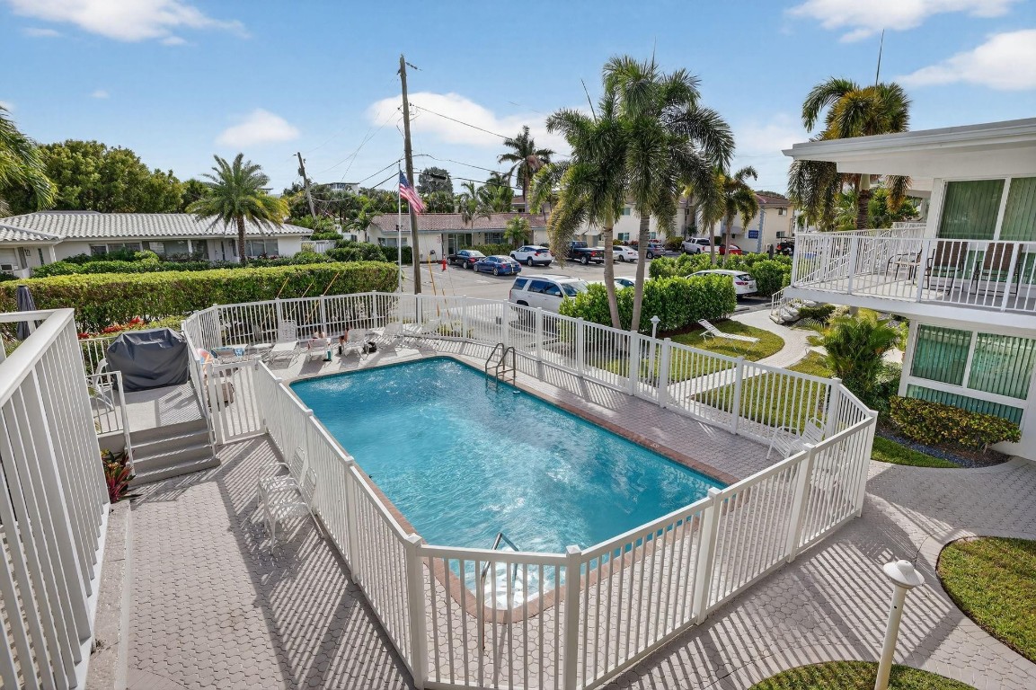 223 Marine Court 207