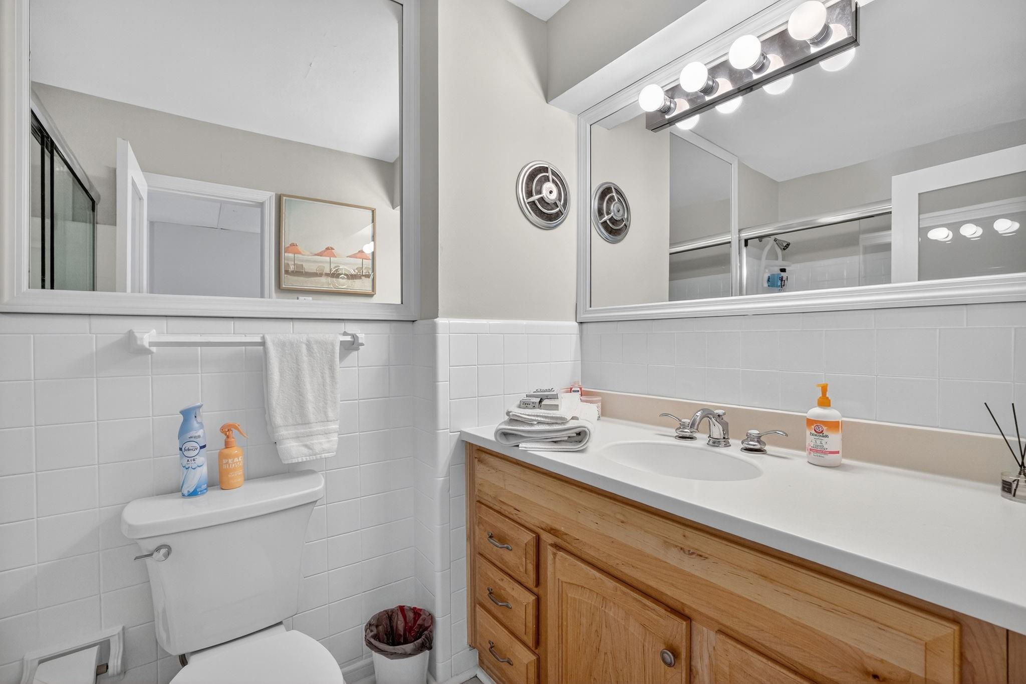 MORNINGSTAR CONDO UNIT 20 - Residential