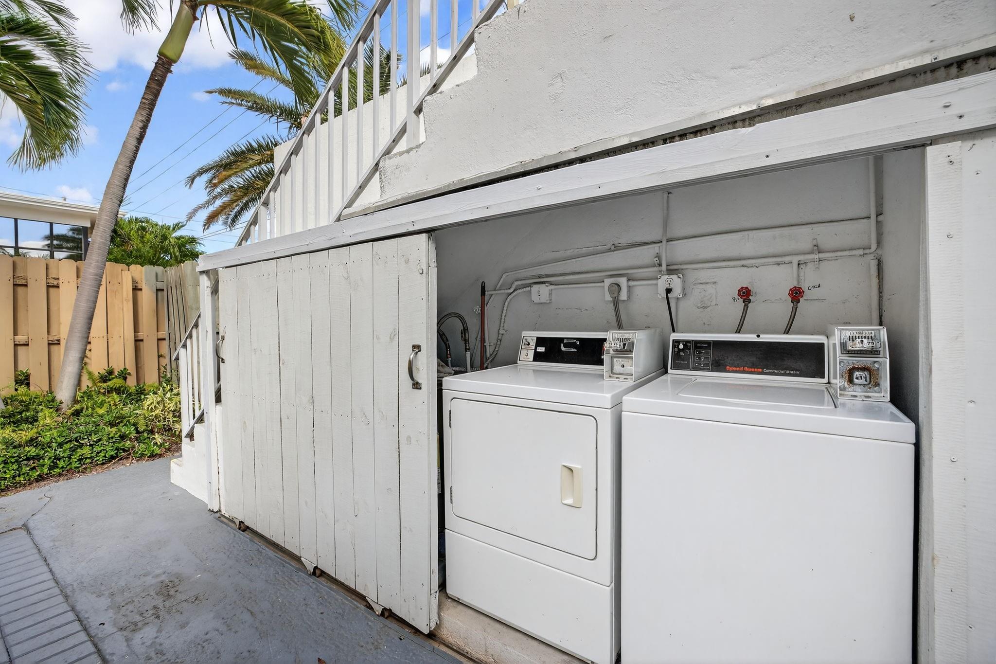 MORNINGSTAR CONDO UNIT 20 - Residential