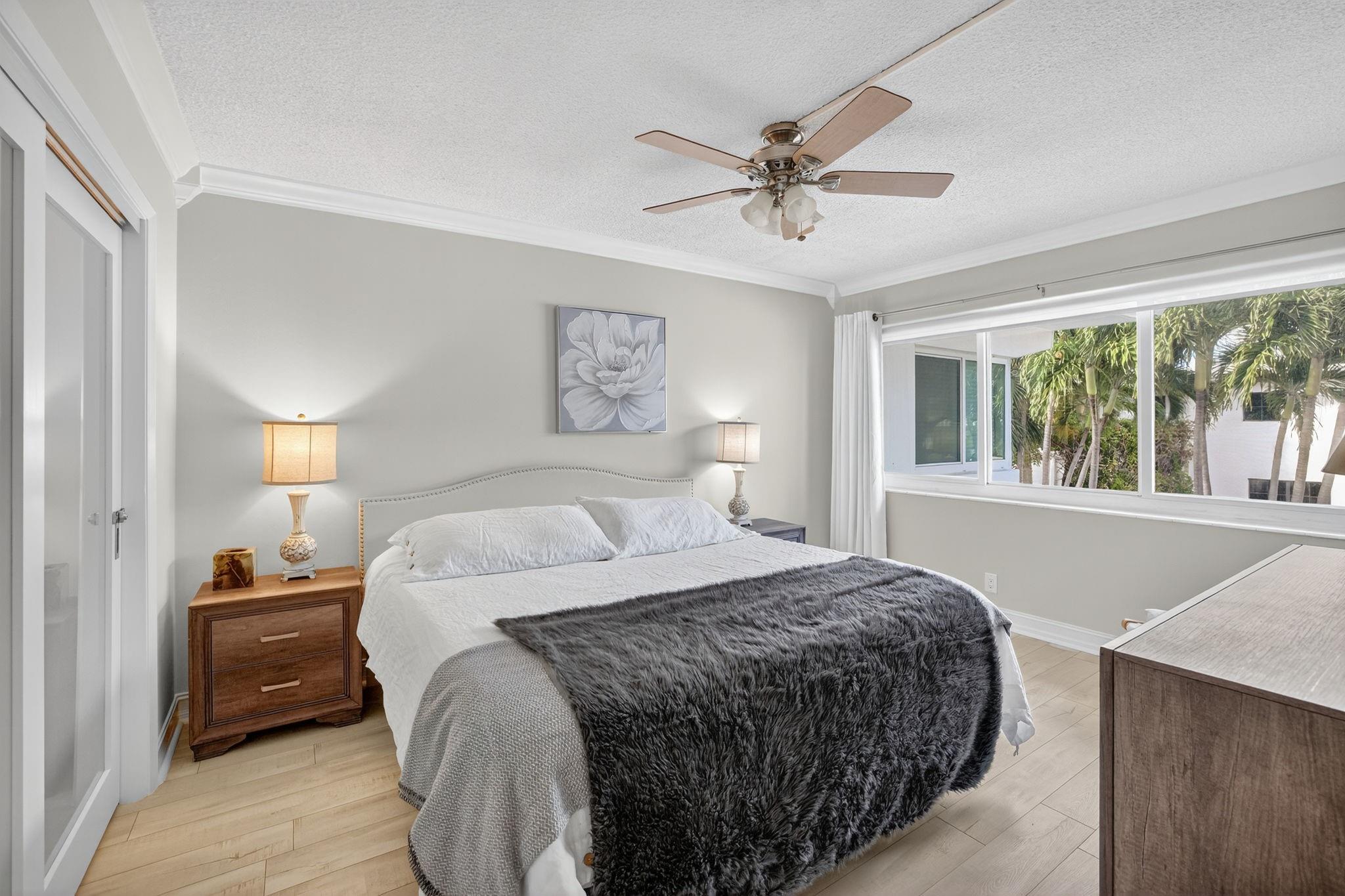 MORNINGSTAR CONDO UNIT 20 - Residential