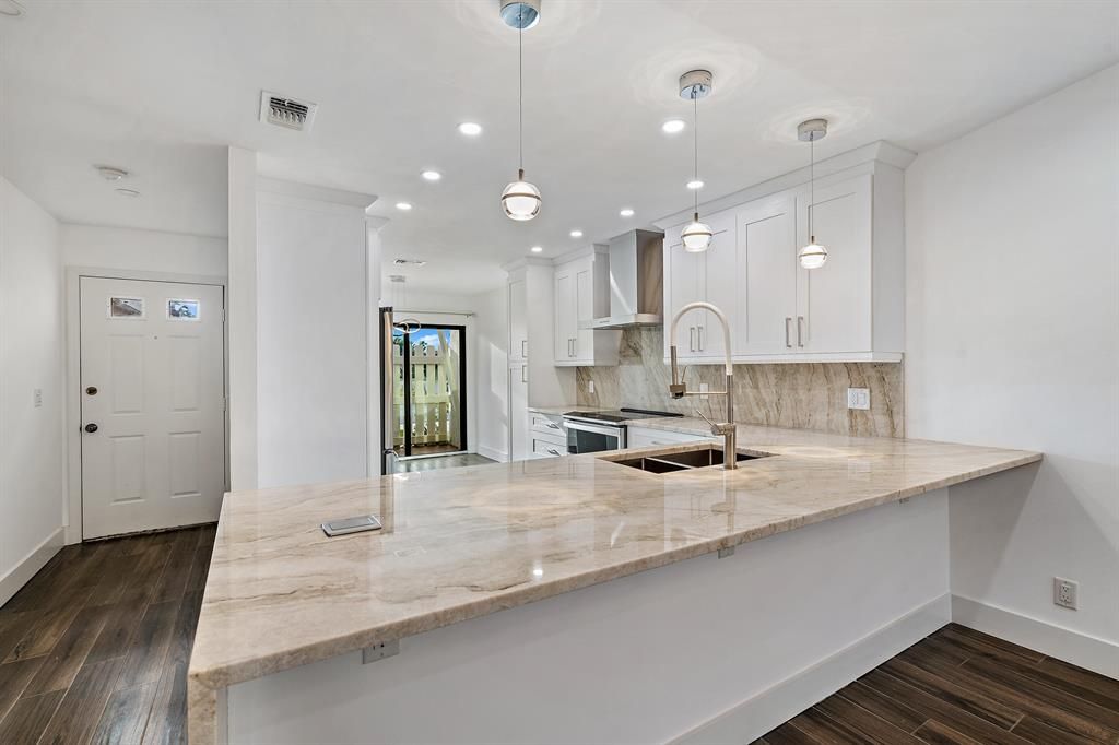 Photo of 131 Palm Avenue Ave #36, Jupiter, FL 33477 (MLS # R10698062)