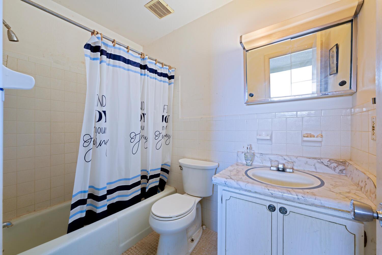FOUR PALMS EAST CONDO - Residential