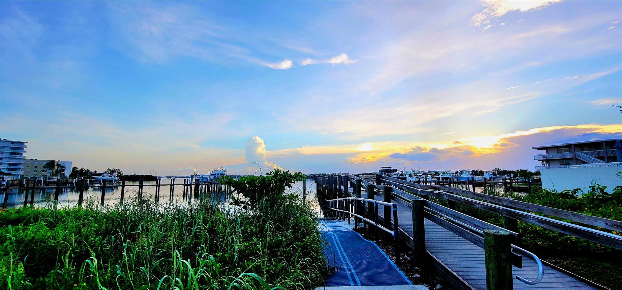 FOUR PALMS EAST CONDO - Residential