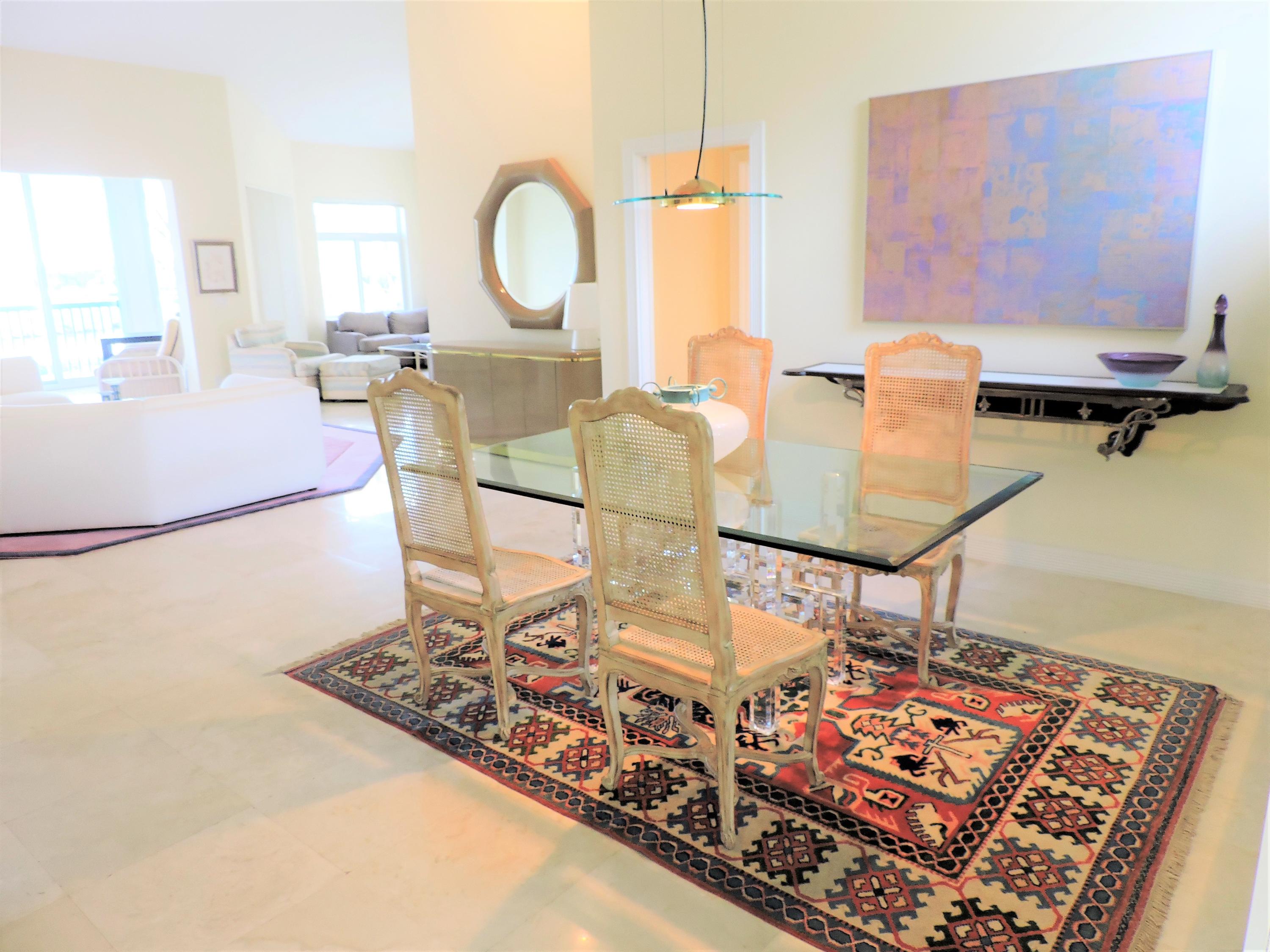 ADMIRALS COVE - Residential