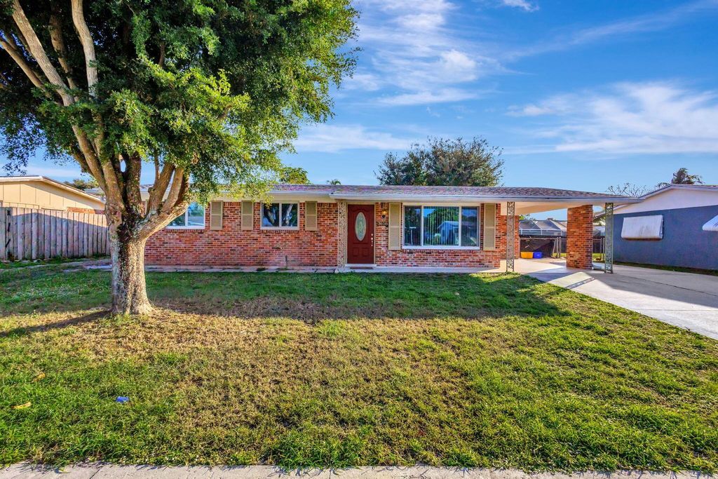 Photo of 3658 Dunes Road, Palm Beach Gardens, FL 33410 (MLS # R11051570)