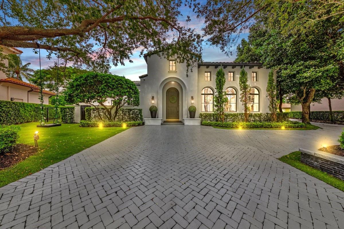 Dream Oasis at 550 Carrot Wood Terrace, is one of very few Exclusive, Hawks Landing Interloop Homes, located on a private cul-de-sac. 5,850 sq. ft. under air, this one story custom home is the only one like it in Hawks Landing, built in 2005 and is being offered fully furnished, With 5 expansive bedrooms, each boasting ensuite bathrooms and walk-in closets, plus an additional half bath, 5 Beds 5.5 Baths. Built For Entertaining, Large Dining Room (seats 22+ people), Gourmet, eat-in Kitchen w/high end appliances, Massive island with Marble tops, Large Heated Pool & Spa, Impact Windows & Doors, 4 Ac Units W/one dedicated to Master Suite, Brick Paver Driveway, Formal Dining & Living, Large Laundry Room, Multiple Courtyards, Turf Putting Green, 24 HR Armed Gated Security, Family Friendly
