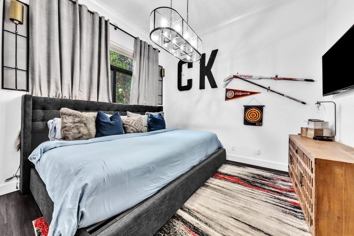 The Enclave 2nd Sec 156-8 - Residential