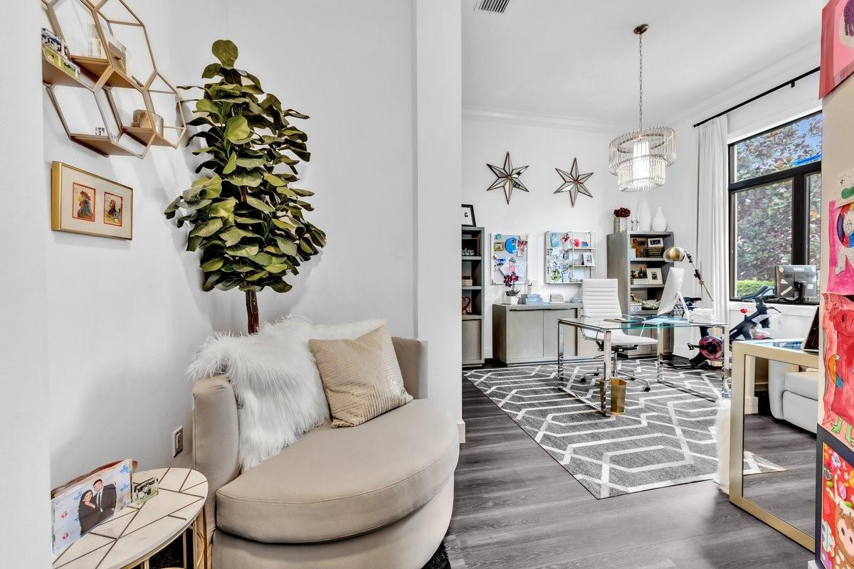 The Enclave 2nd Sec 156-8 - Residential