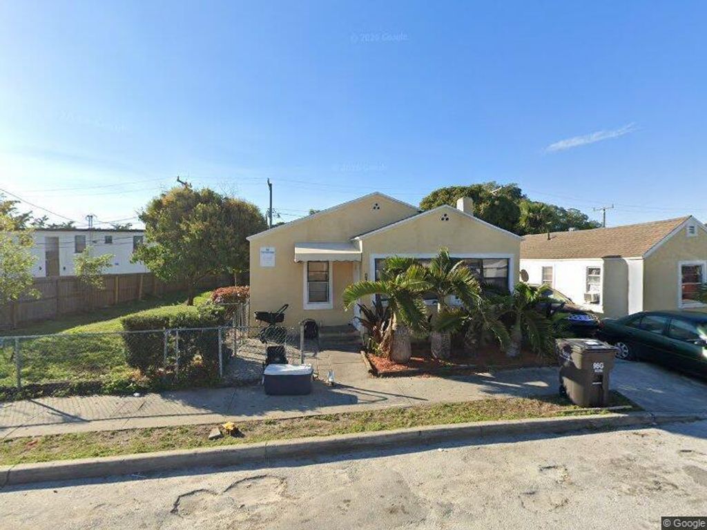 Photo of 1012 18th Street, West Palm Beach, FL 33407 (MLS # B26033447)