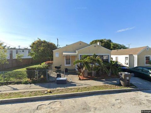 Property photo of 1012 18th Street, West Palm Beach, FL 33407
