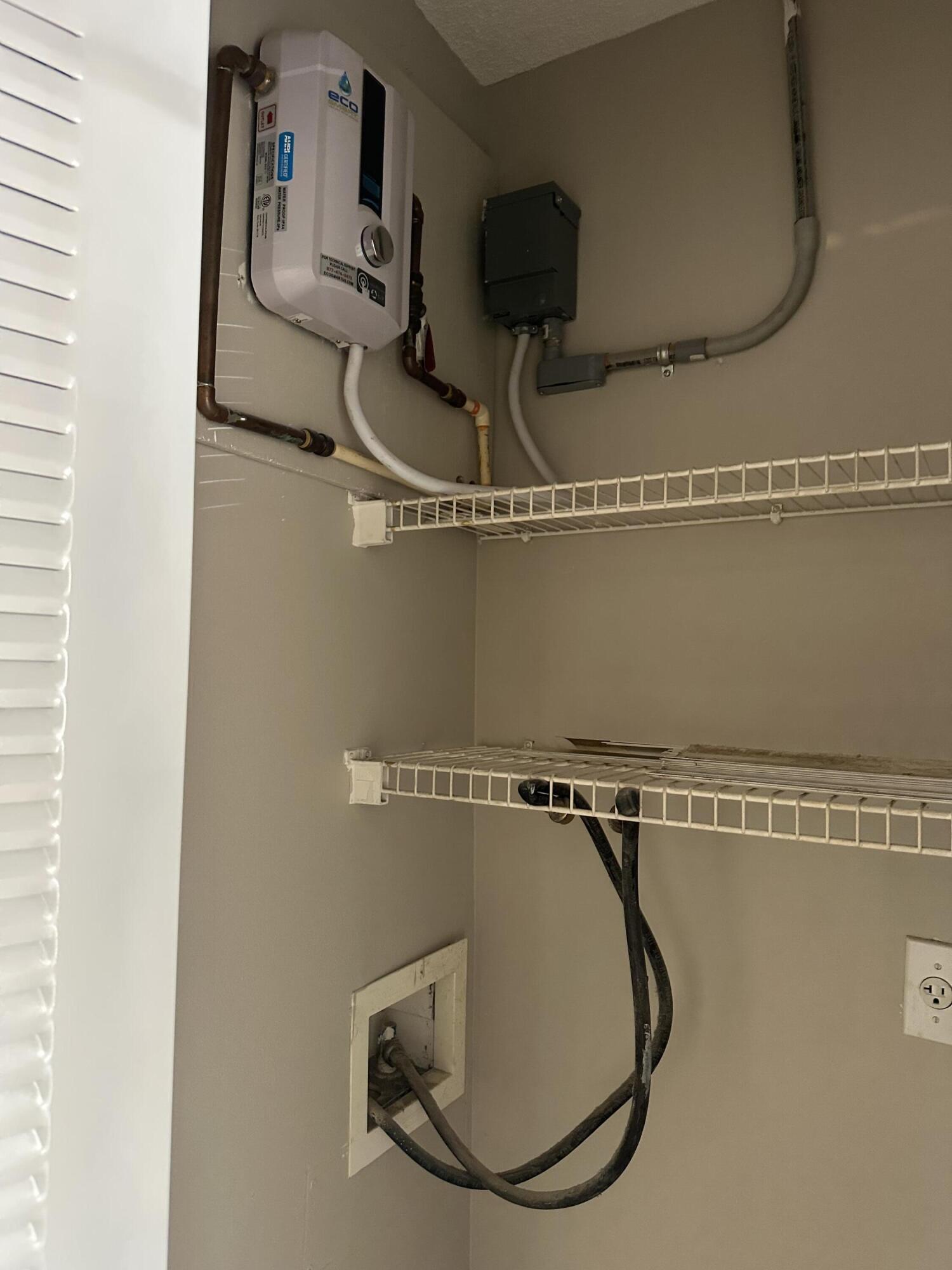 ST ANDREWS AT BOYNTON BEACH CONDO - Residential Lease