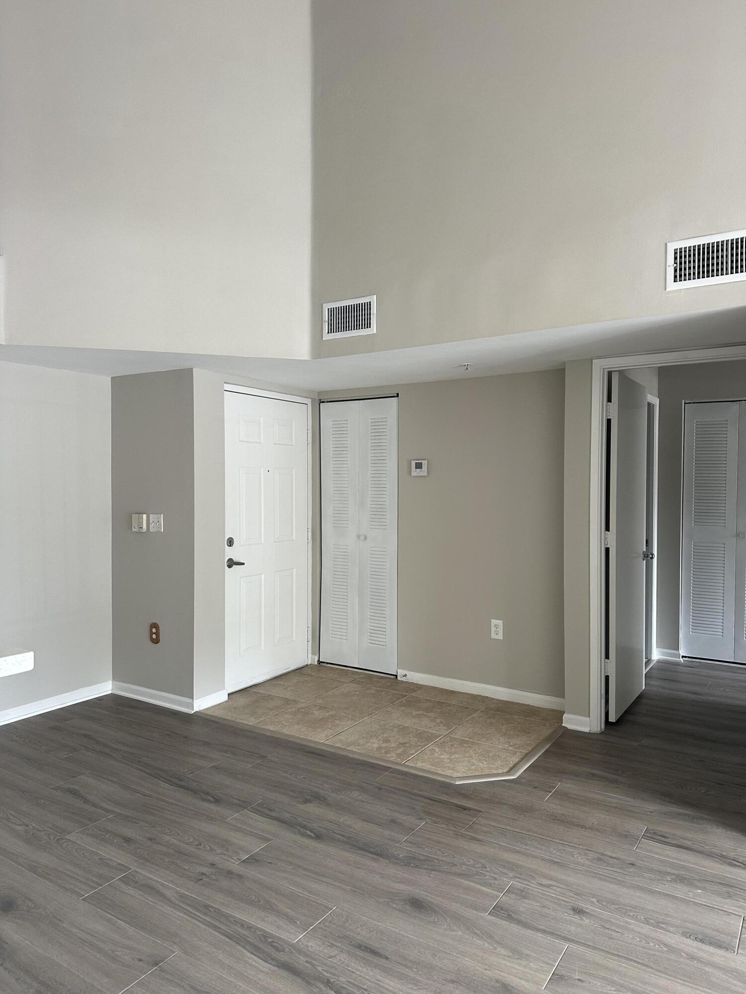 ST ANDREWS AT BOYNTON BEACH CONDO - Residential Lease