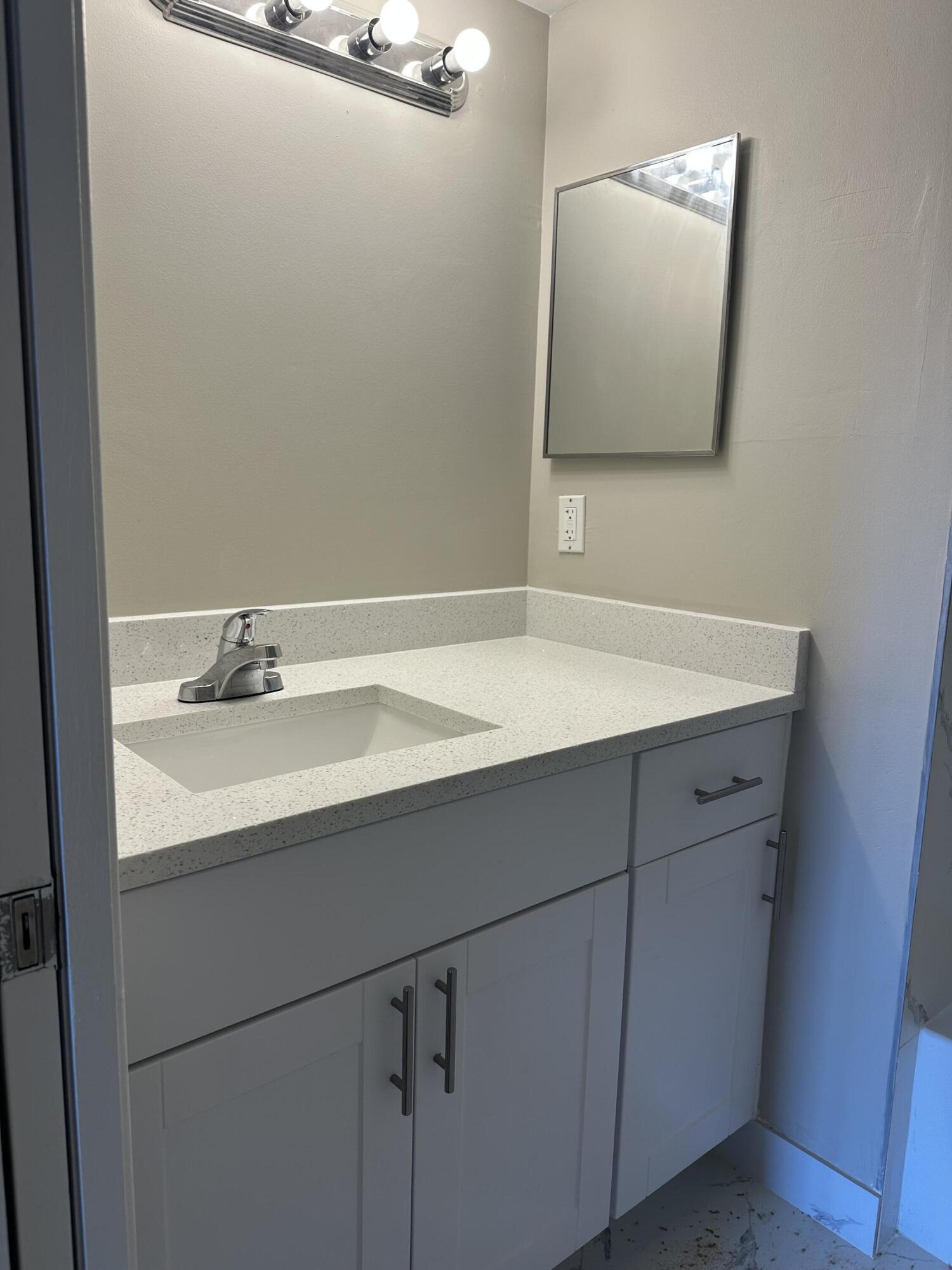 ST ANDREWS AT BOYNTON BEACH CONDO - Residential Lease