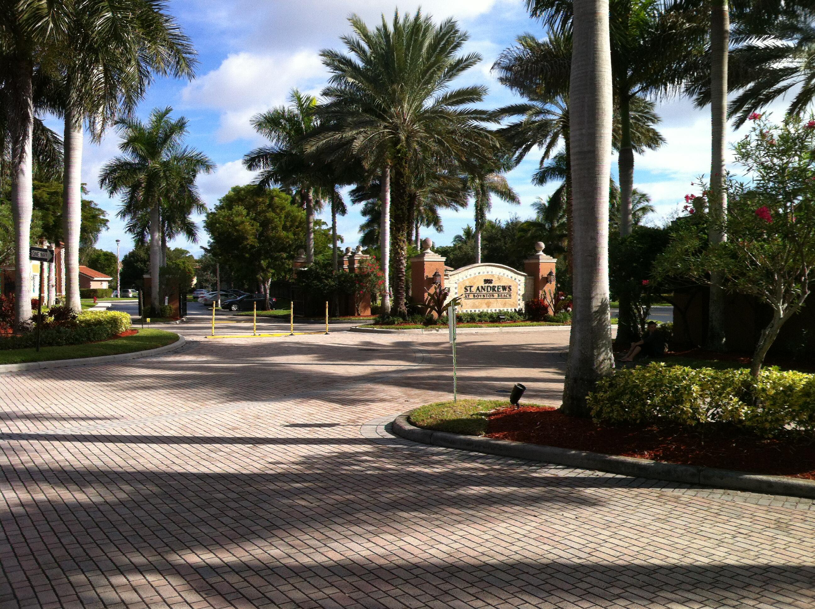 ST ANDREWS AT BOYNTON BEACH CONDO - Residential Lease