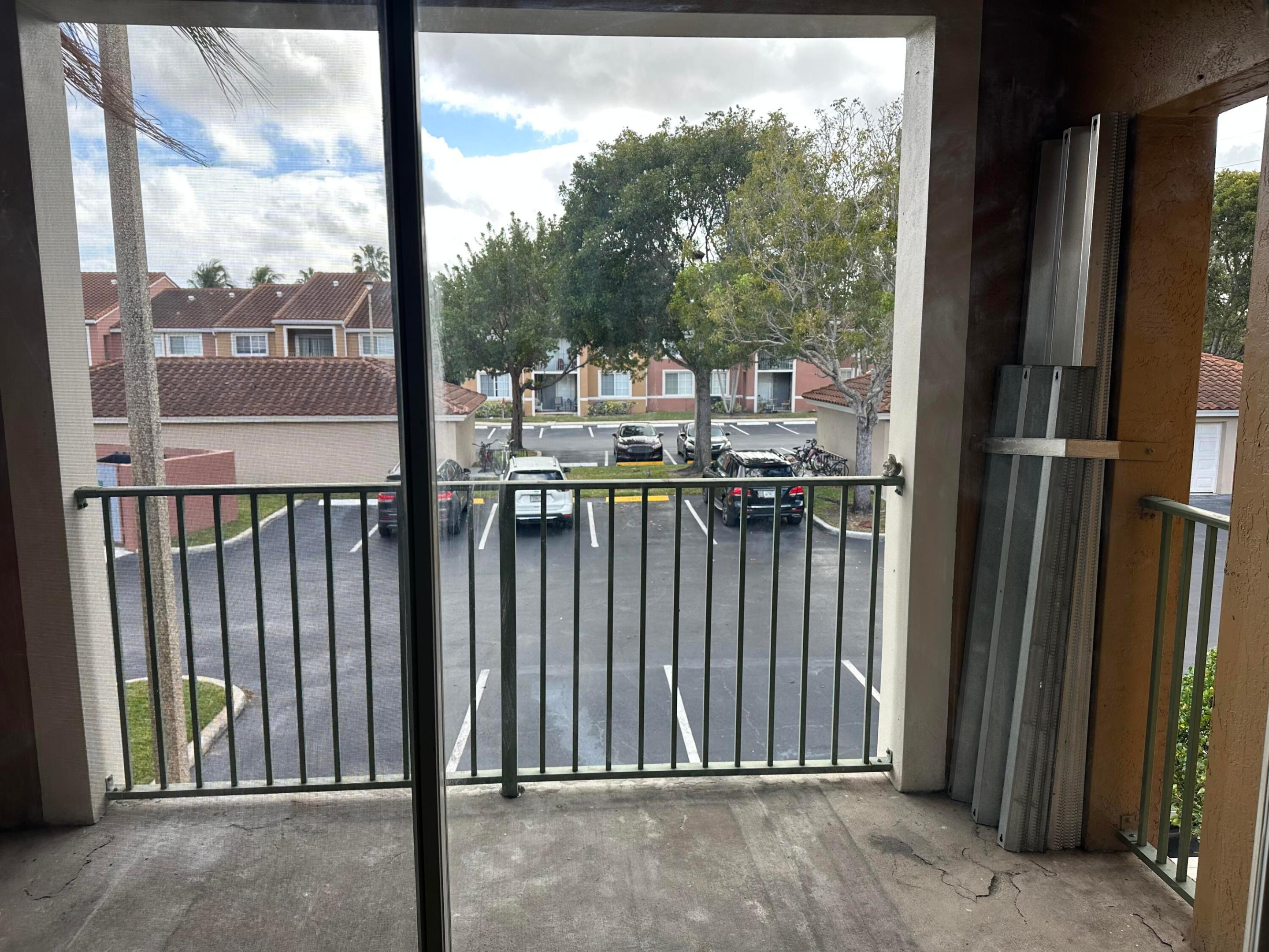 ST ANDREWS AT BOYNTON BEACH CONDO - Residential Lease