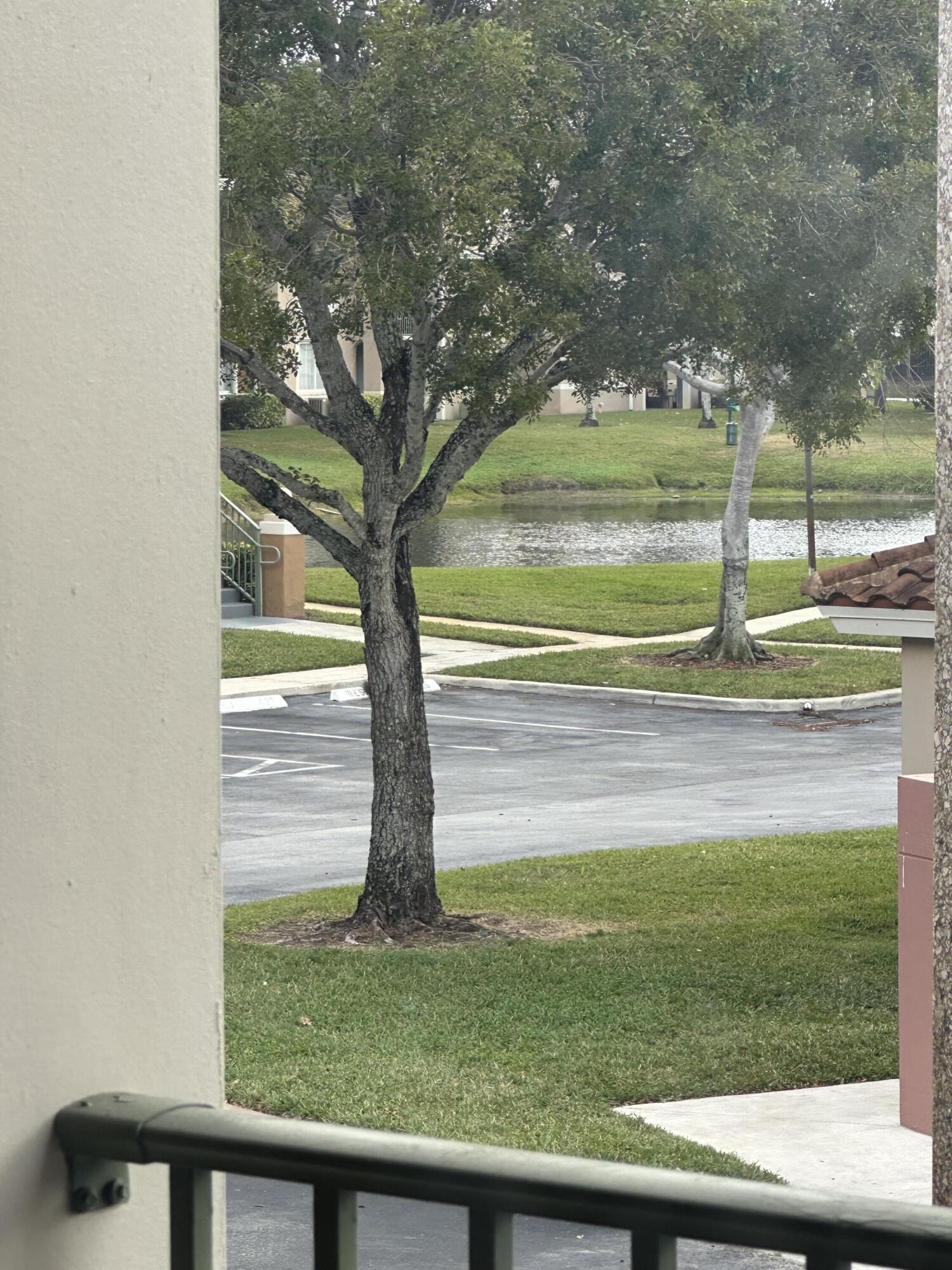 ST ANDREWS AT BOYNTON BEACH CONDO - Residential Lease