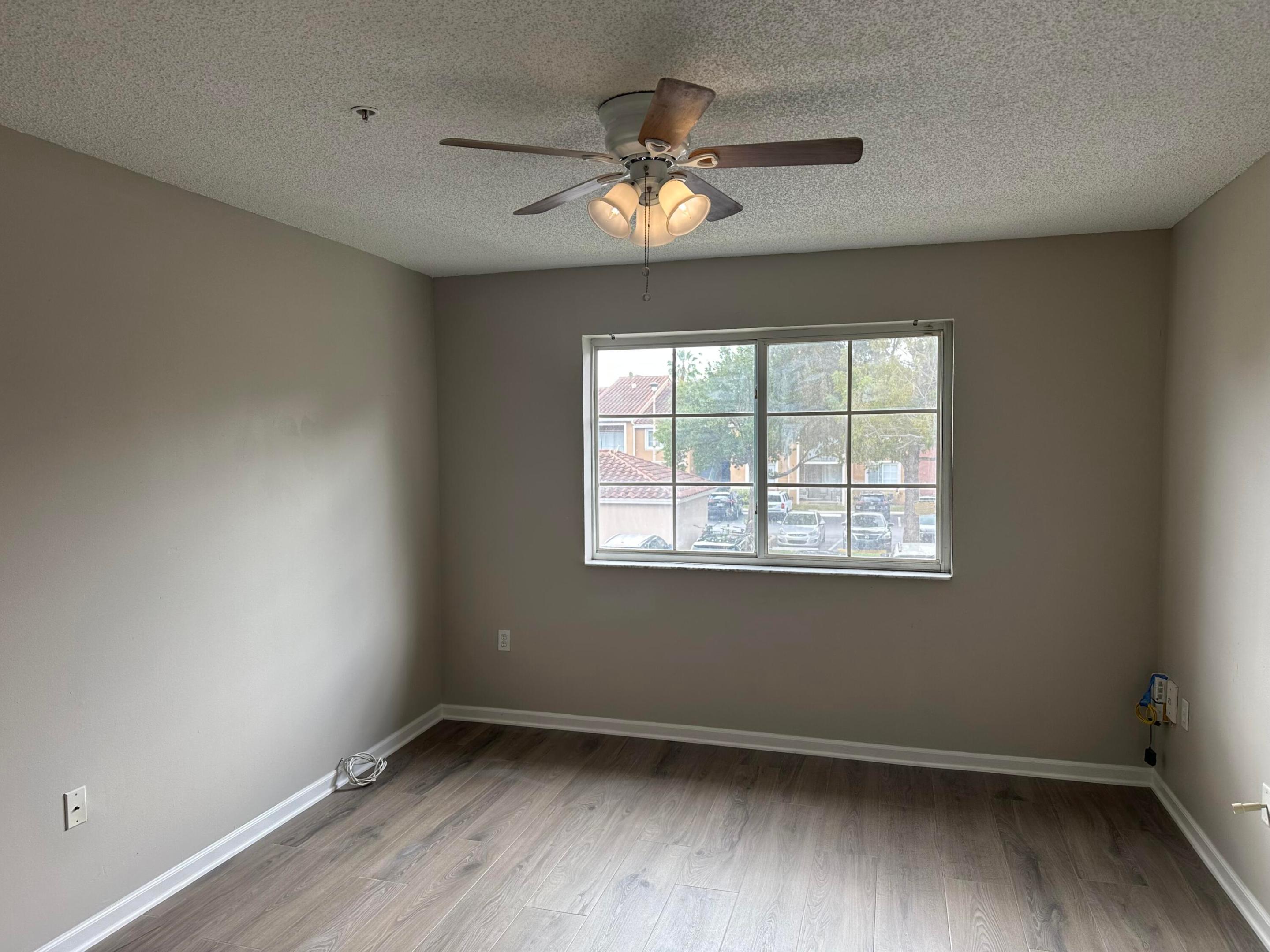 ST ANDREWS AT BOYNTON BEACH CONDO - Residential Lease