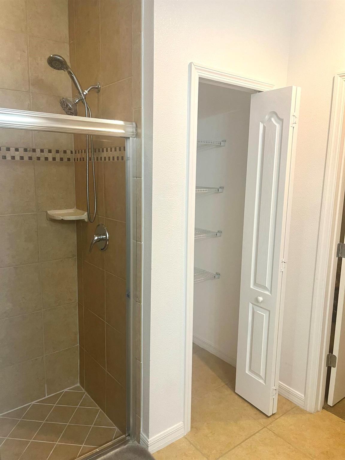 PORT ST LUCIE SECTION 21 - Residential Lease