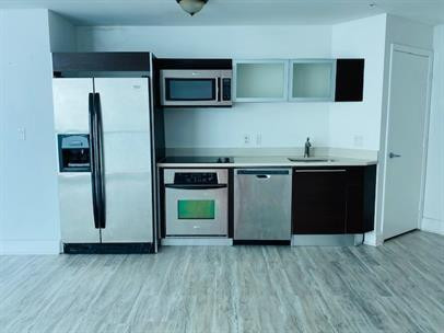 Quantum on the Bay - Residential