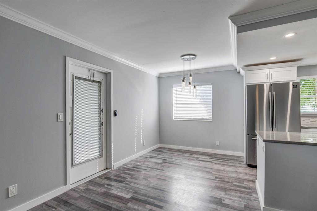 KINGS POINT TUSCANY CONDOS - Residential