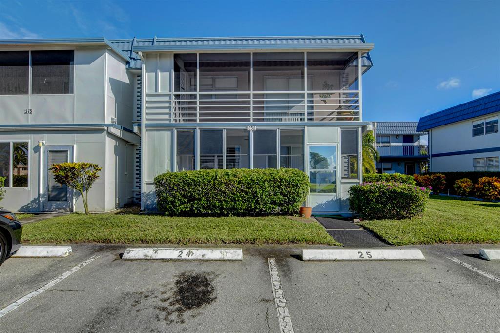 KINGS POINT TUSCANY CONDOS - Residential