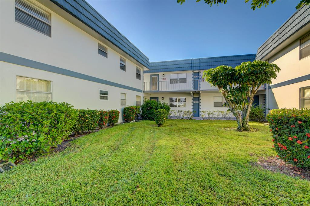 KINGS POINT TUSCANY CONDOS - Residential