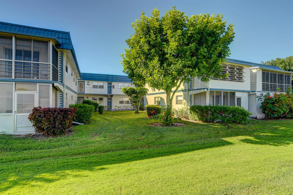 KINGS POINT TUSCANY CONDOS - Residential