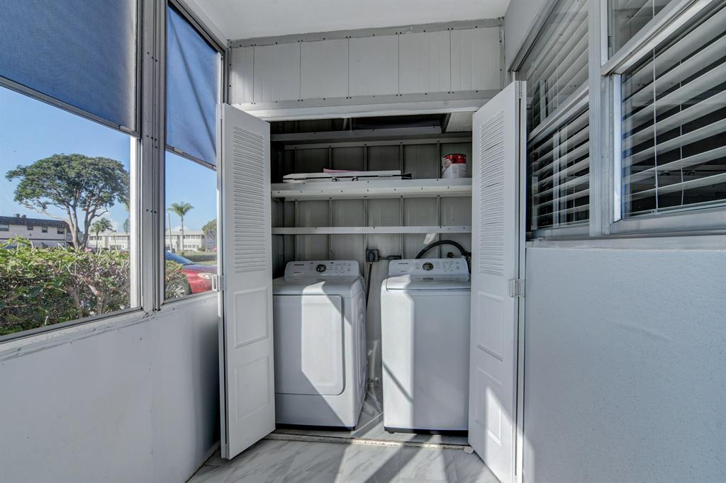 KINGS POINT TUSCANY CONDOS - Residential