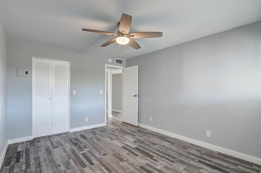 KINGS POINT TUSCANY CONDOS - Residential