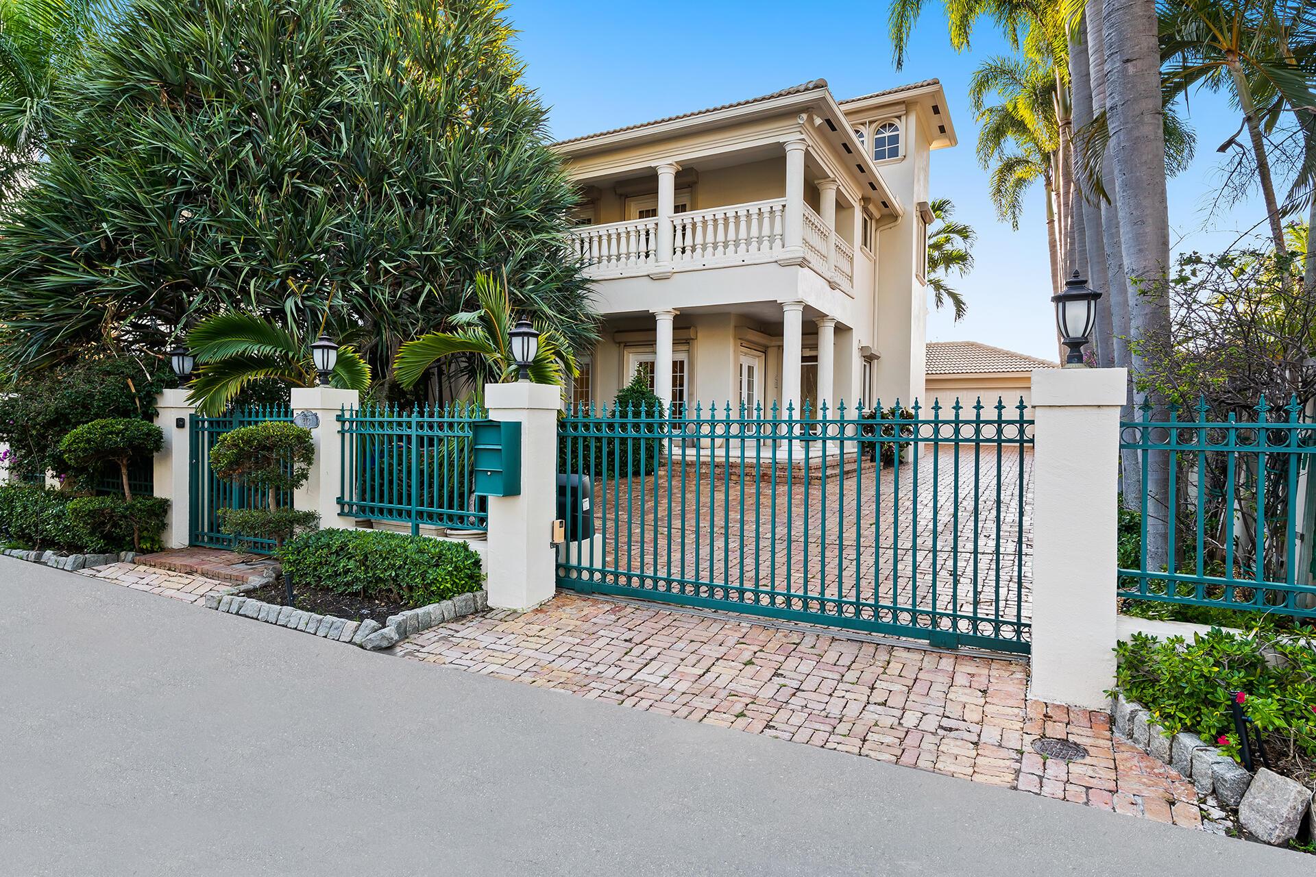 Venice 8-12 B - Residential Lease