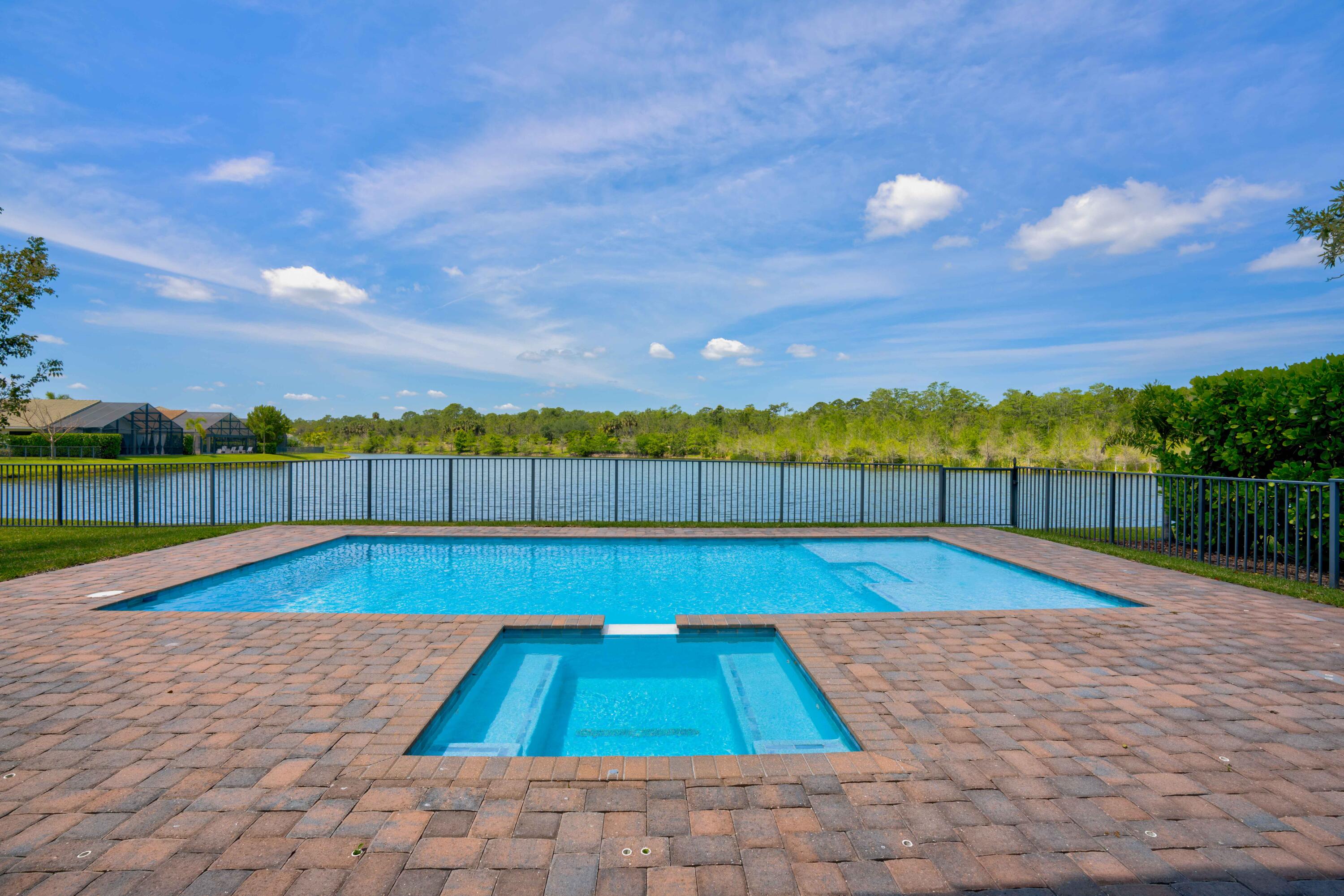 JUPITER COUNTRY CLUB POD - Residential Lease