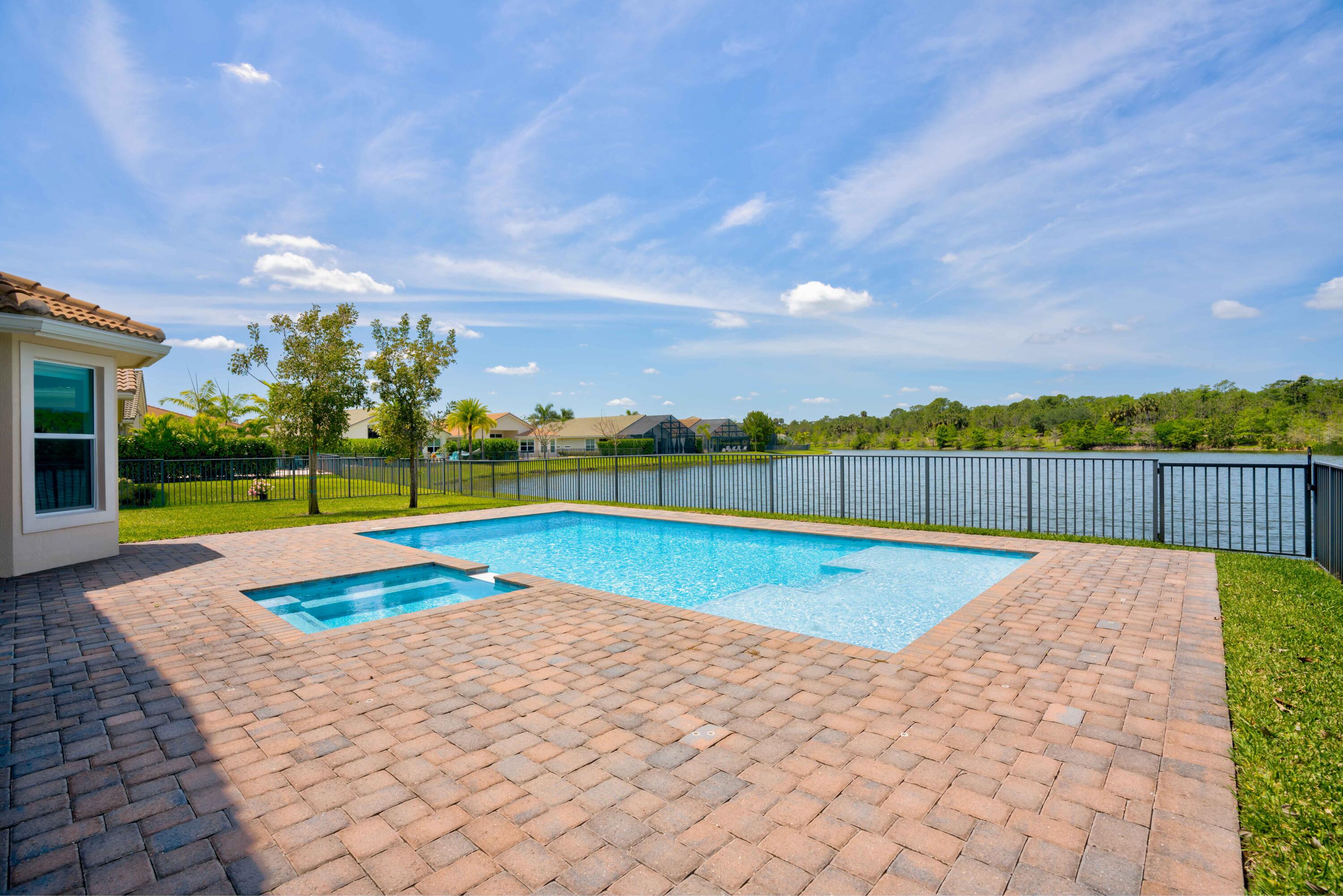 JUPITER COUNTRY CLUB POD - Residential Lease