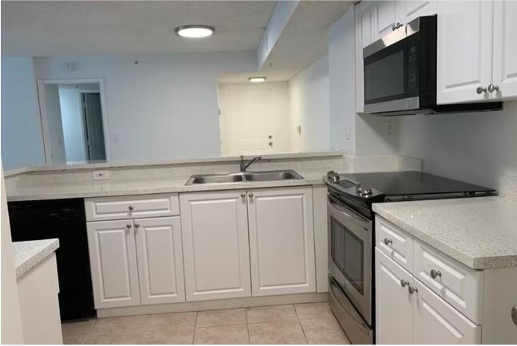 Riviera Palms Condo - Residential Lease